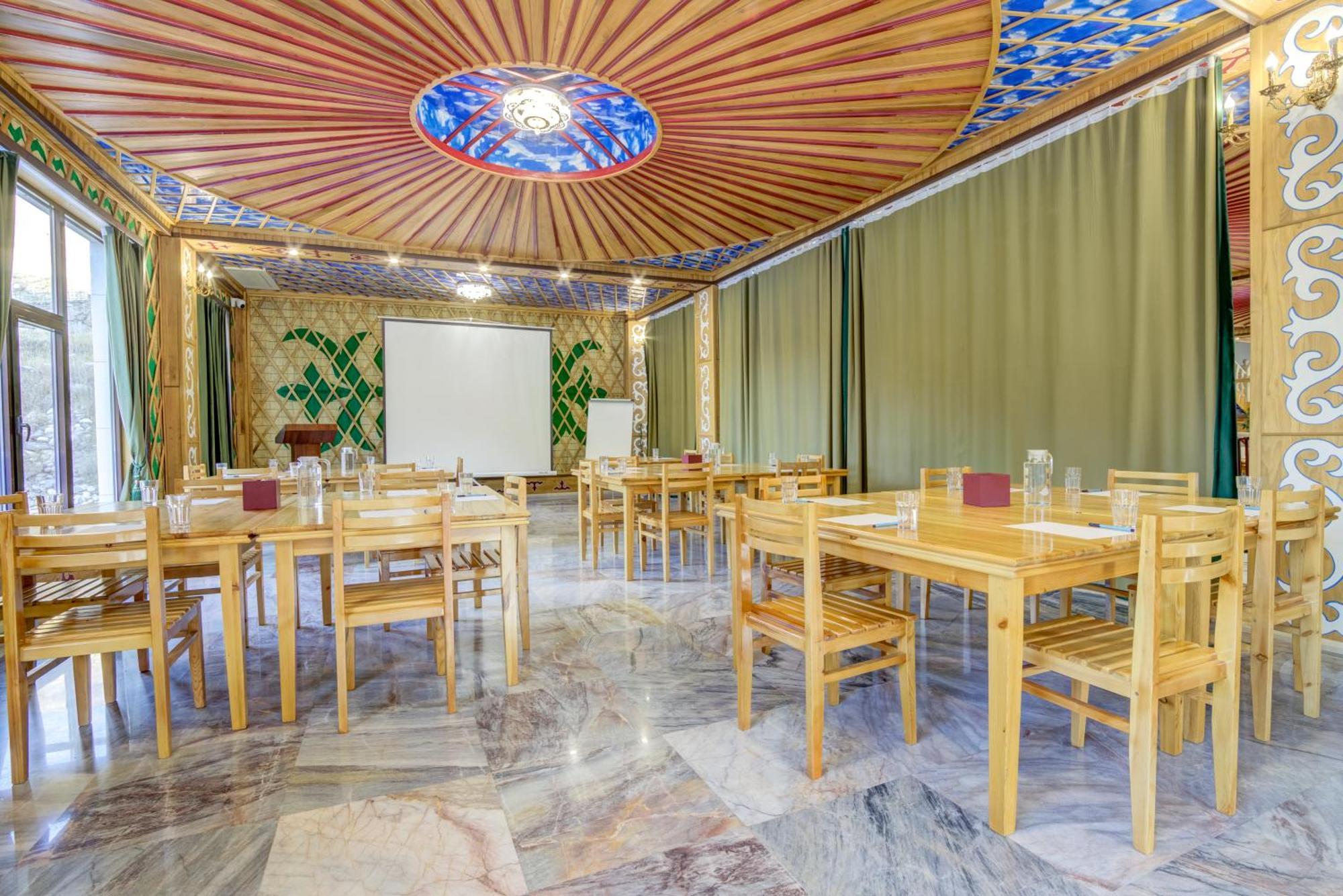 Mountain View Hot Spring Resort Bishkek Esterno foto