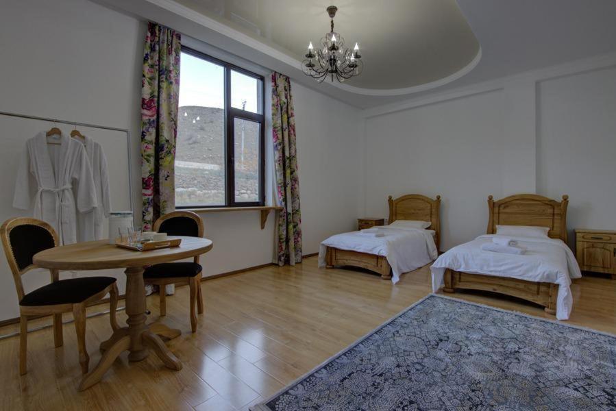 Mountain View Hot Spring Resort Bishkek Esterno foto