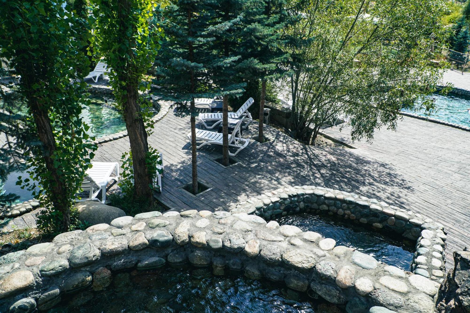 Mountain View Hot Spring Resort Bishkek Esterno foto